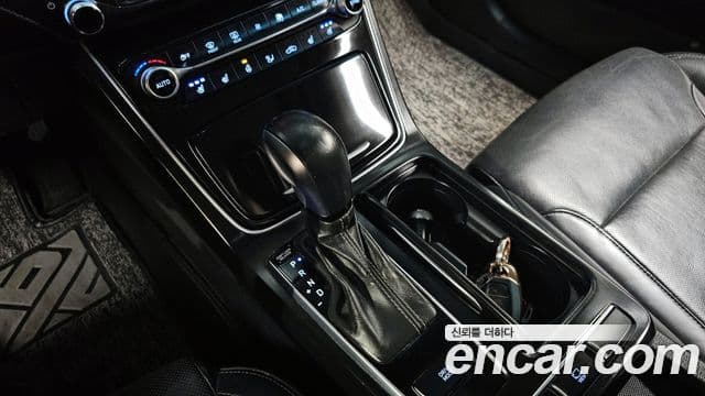 Hyundai Grandeur IG 3.0 LPi Modern (арендный автомобиль), 2018 9