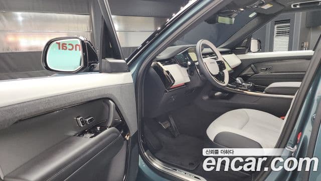 Land Rover Range Rover Sport 3세대 P550E Dynamic HSE, 2025 10