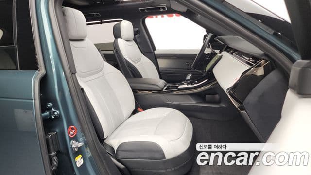 Land Rover Range Rover Sport 3세대 P550E Dynamic HSE, 2025 11