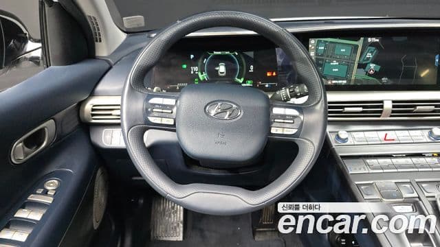 Hyundai NEXO Premium, 2019 13
