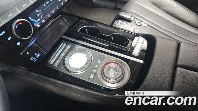 Genesis electrified G80 (RG3) e-AWD, 2022 9