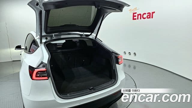 Tesla модель Y Long Range AWD, 2022 20