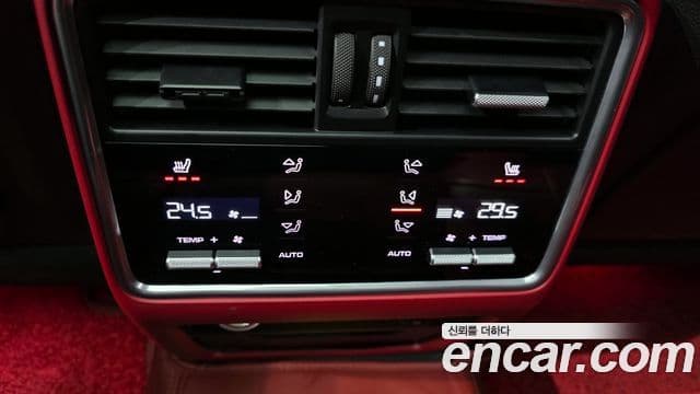 Porsche Cayenne (PO536) 3.0 купе, 2020 18