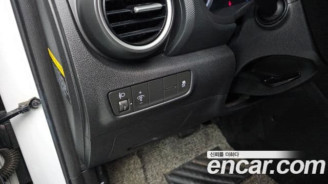 Hyundai Kona Modern, 2018 18