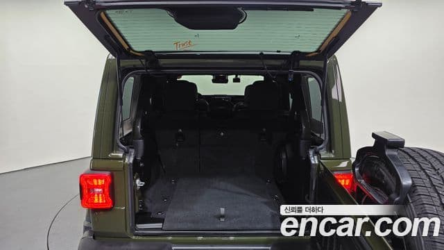 Jeep Wrangler (JL) 2.0 Sahara Power top 4도어, 2024 20