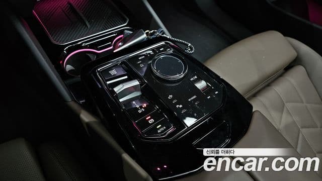 BMW 5시리즈 (G60) 520i M Sport, 2025 9