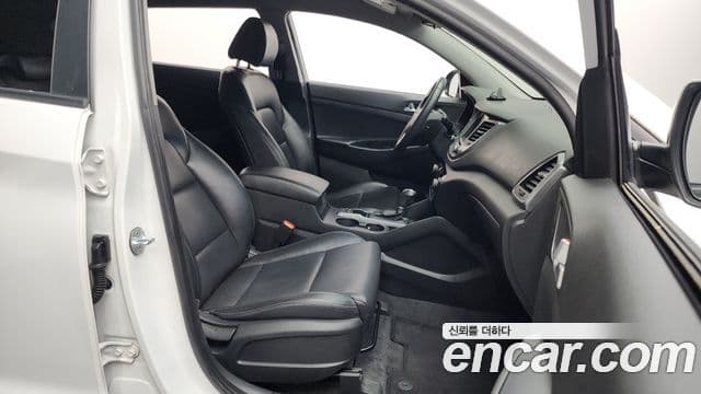 Hyundai All New Tucson Modern, 2017 11
