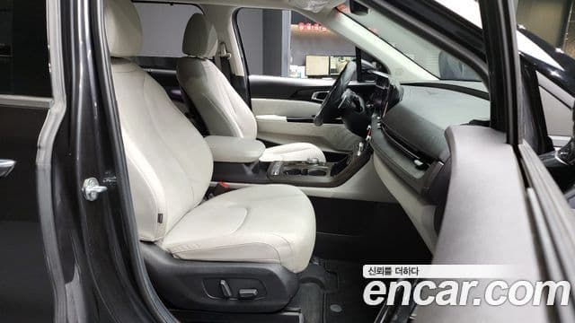 Kia Carnival 4세대 Signature, 2021 11