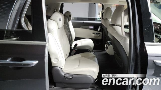 Kia Carnival 4세대 Signature, 2021 12