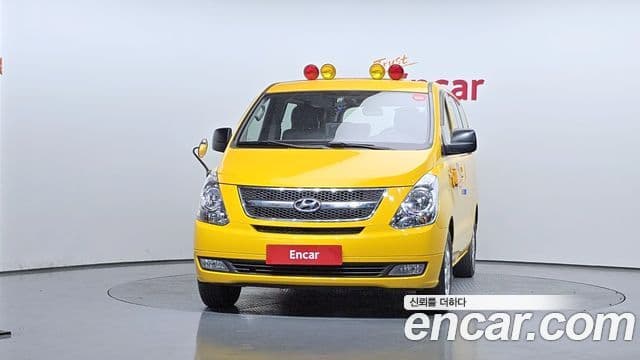 Hyundai Grand Starex детский перевозочный автомобиль, 2016 3