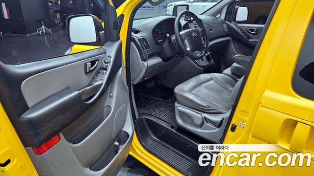 Hyundai Grand Starex детский перевозочный автомобиль, 2016 10