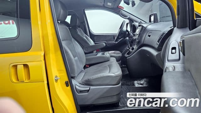 Hyundai Grand Starex детский перевозочный автомобиль, 2016 11