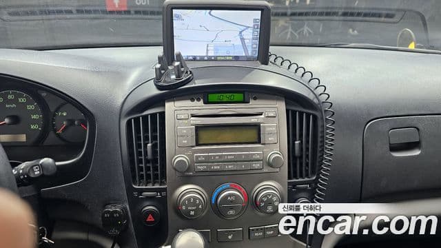 Hyundai Grand Starex детский перевозочный автомобиль, 2016 15