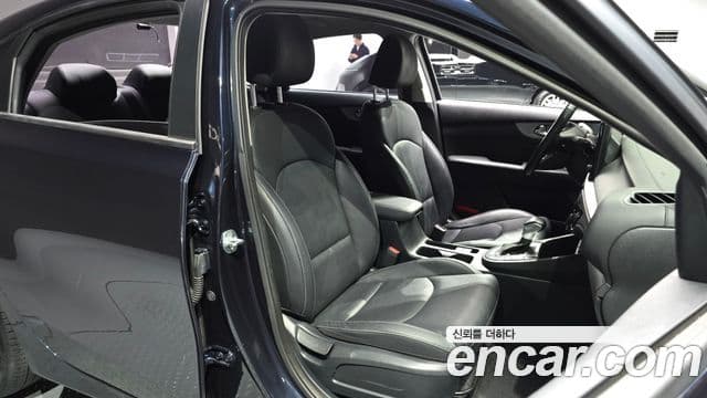 Kia The / новый New K3 2세대 Prestige, 2022 10