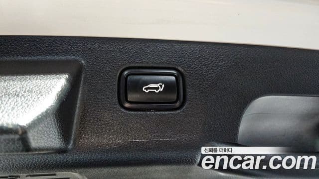 Kia The / новый New Seltos Signature, 2023 20