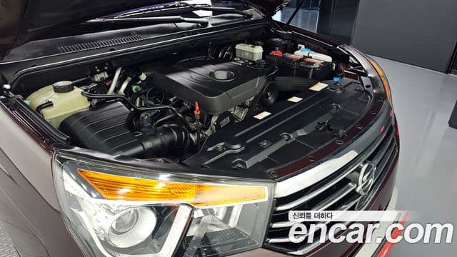 KG모빌리티(SsangYong) Korando 투리스모 4WD TX 9인승, 2016 6