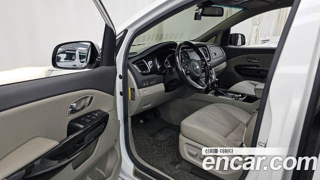 Kia All New Carnival Special, 2018 10