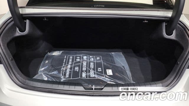 Kia The / новый New K5 3세대 Signature, 2024 20