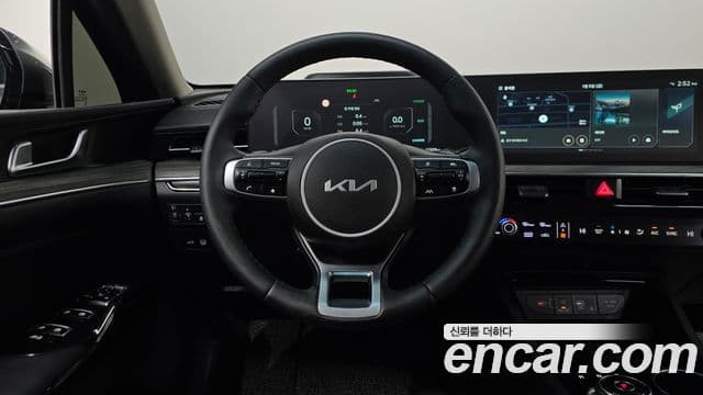 Kia The / новый New K5 гибрид 3세대 Noblesse, 2024 13