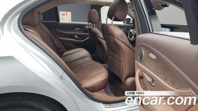 Mercedes-Benz E-класс W213 Exclusive, 2017 12