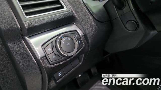 Ford Explorer 5세대, 2018 13