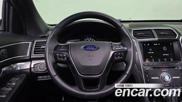 Ford Explorer 5세대, 2018 14