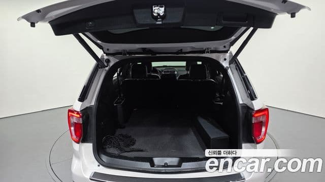 Ford Explorer 5세대, 2018 20