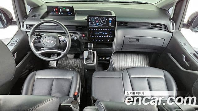 Hyundai Staria Modern, 2023 7