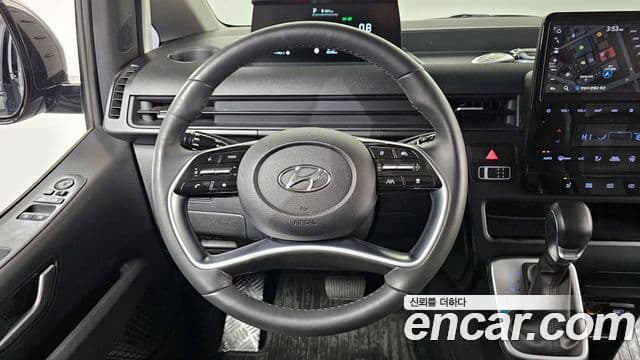 Hyundai Staria Modern, 2023 13