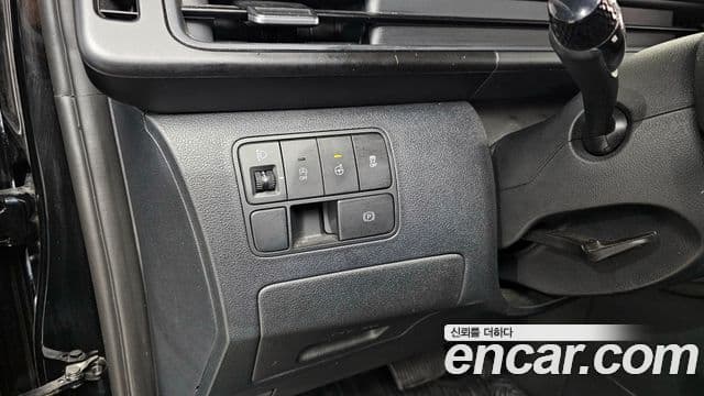 Hyundai Staria Modern, 2023 14