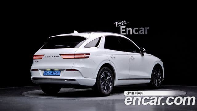 Genesis electrified GV70 e-AWD, 2022 2