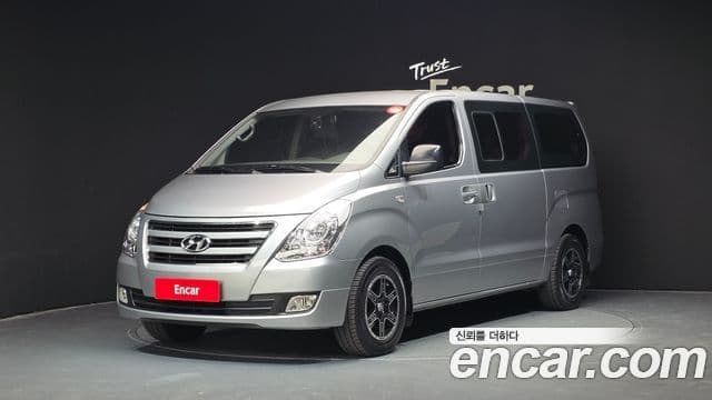 Hyundai Grand Starex Smart, 2017 1