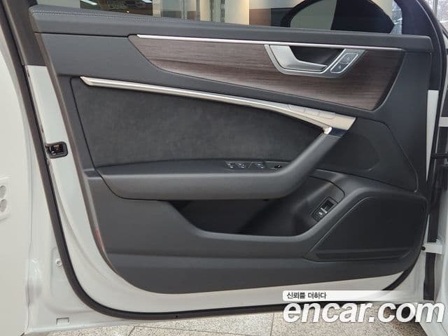 Audi A6 (C8) Premium, 2025 12