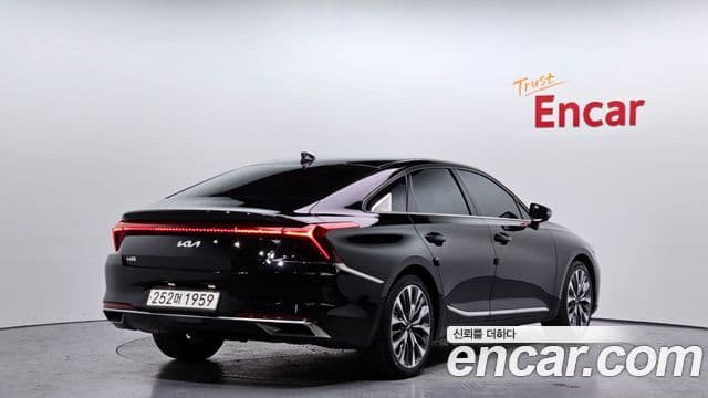 Kia K8 Noblesse, 2022 2