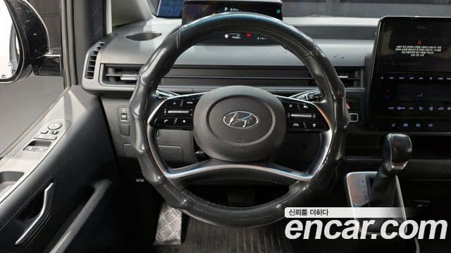 Hyundai Staria Modern, 2022 14