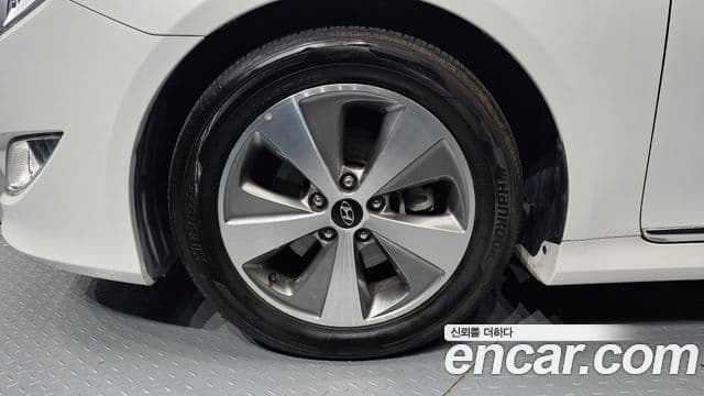 Hyundai Sonata гибрид Premier, 2012 все фото