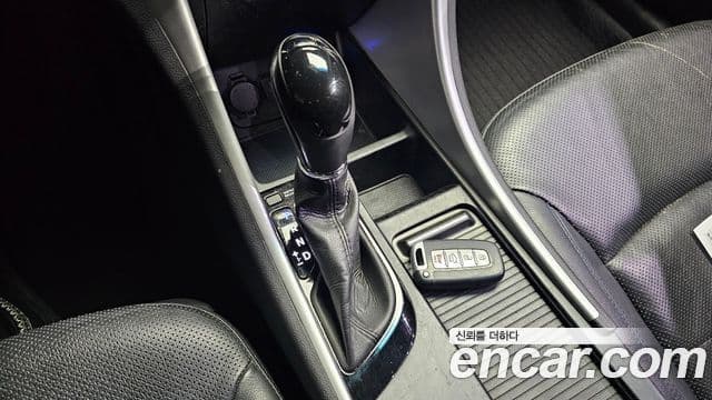 Hyundai Sonata гибрид Premier, 2012 9