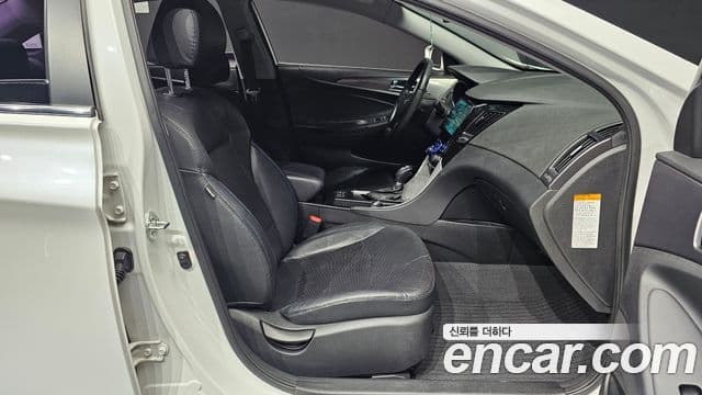 Hyundai Sonata гибрид Premier, 2012 10