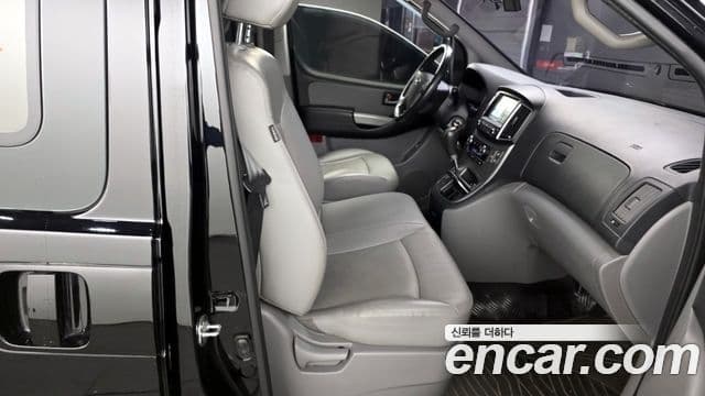 Hyundai The / новый New Grand Starex Modern, 2019 12