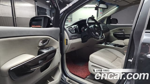 Kia All New Carnival President, 2016 10