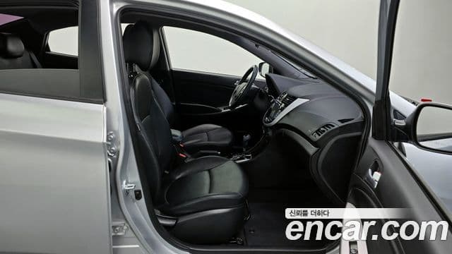 Hyundai Accent(новый кузов / новое поколение) Modern, 2016 10