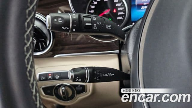 Mercedes-Benz V-класс W447, 2024 18