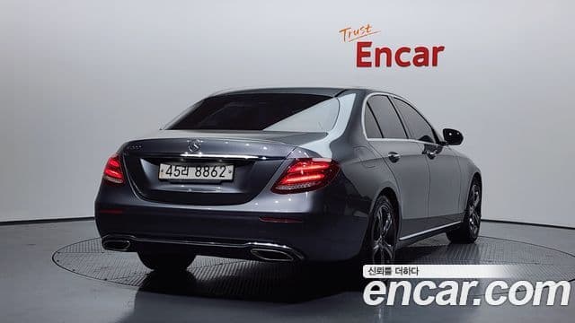 Mercedes-Benz E-класс W213 Avantgarde, 2017 2