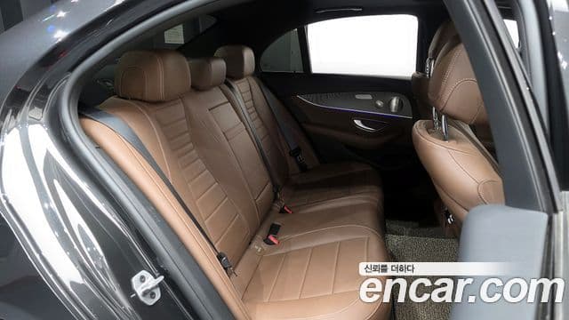 Mercedes-Benz E-класс W213 Avantgarde, 2022 12