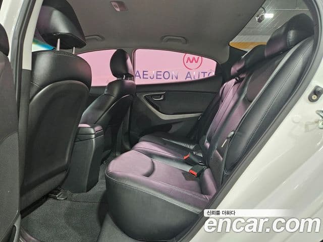 Hyundai Avante MD Luxury, 2012 9