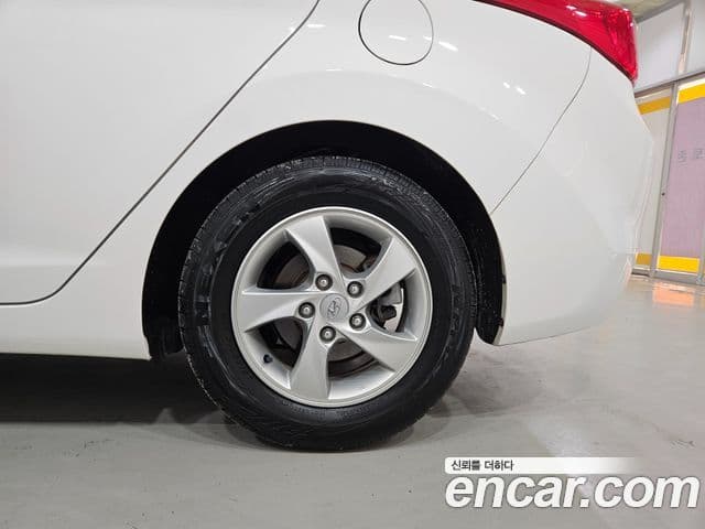 Hyundai Avante MD Luxury, 2012 14