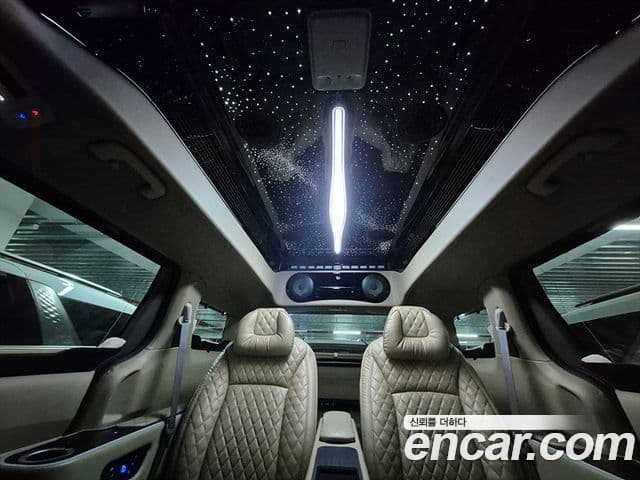Kia Carnival 4세대 бензин 9인승 High Limousine(компания по спецнадстройкам), 2021 17