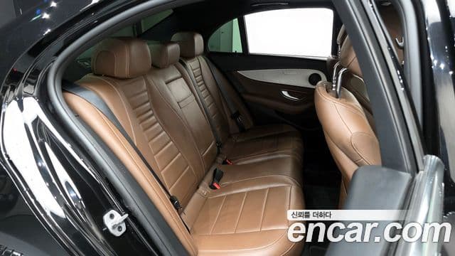 Mercedes-Benz E-класс W213 Avantgarde, 2021 12