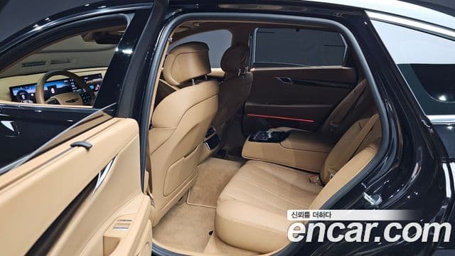 Genesis G80 (RG3) бензин 2.5 турбо AWD, 2025 11