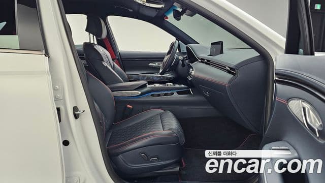 Genesis GV70, 2024 10